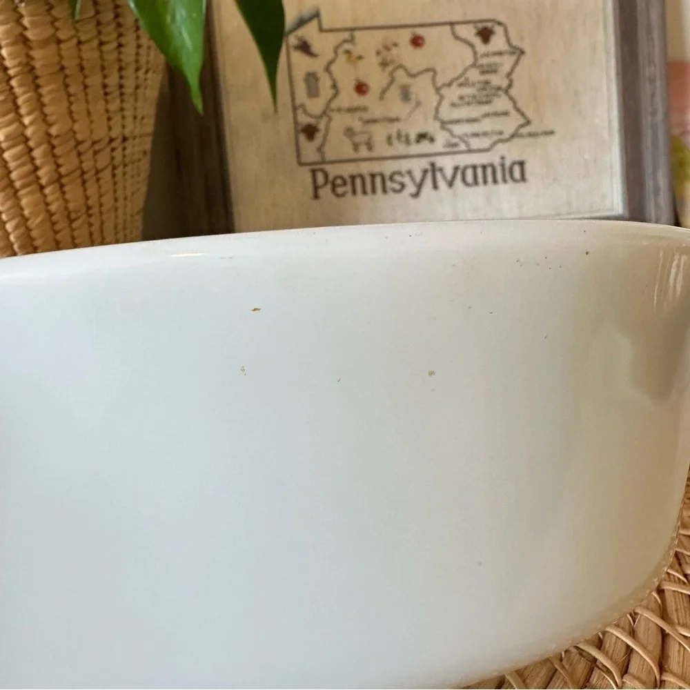 Vintage Anchor Hocking Blue Cornflower Milk Glass Casserole Dish
